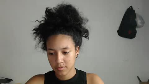 Snapshot of alicie_sexy_hot_20 chatting on January 31, 6:02 am ana online show from January 31, 6:02 am