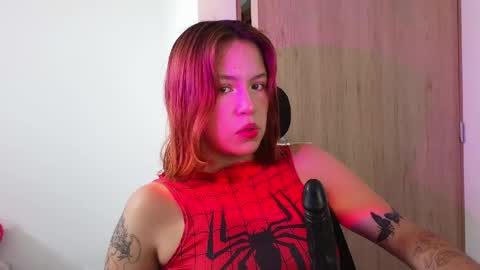 aliciia_23 online show from May 12, 9:10 pm