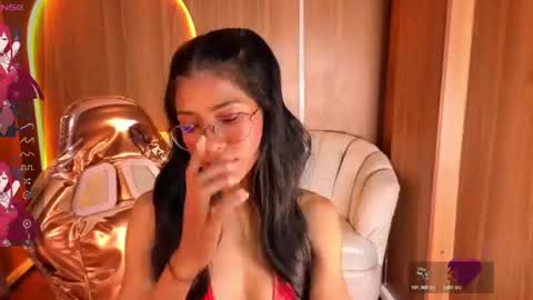 alina_b_ online show from June 13, 1:52 pm