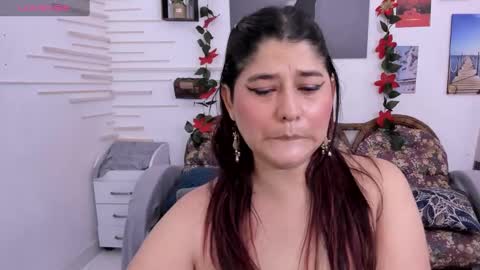 alinabozz1 online show from December 23, 4:06 pm