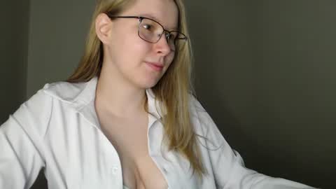 alinasei online show from July 2, 10:32 am