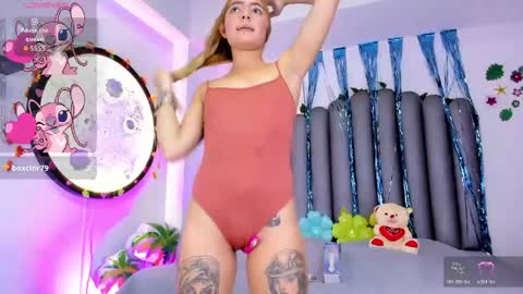 alise_mason online show from May 4, 11:18 pm