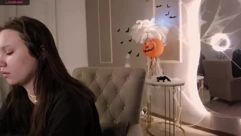 Snapshot of alisia_mars chatting on October 23, 10:32 am Alisia online show from October 23, 10:32 am