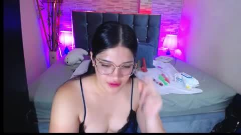 Alison online show from May 2, 9:07 pm