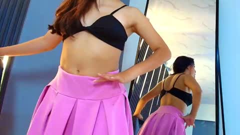 I Am Alison online show from March 18, 2:00 pm