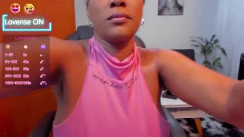 Snapshot of alisonlemoos chatting on February 28, 11:14 am Alisson online show from February 28, 11:14 am