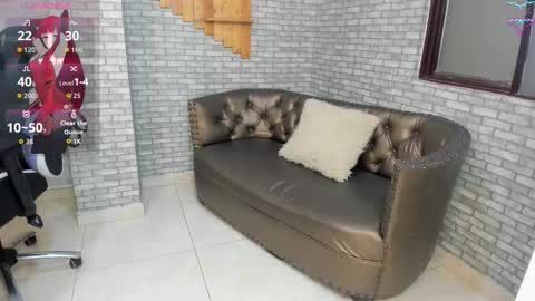 alisonn_doll online show from November 25, 11:45 am