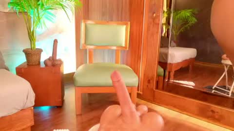 Alison Moon  online show from July 28, 11:48 pm