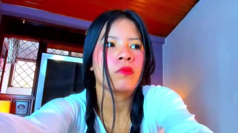 Aissa online show from October 13, 11:35 am