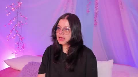 Mia online show from July 10, 4:02 am