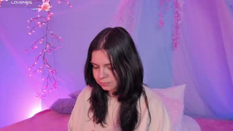 Mia online show from July 13, 4:46 am