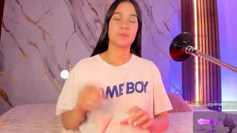 Mia online show from November 25, 9:48 pm