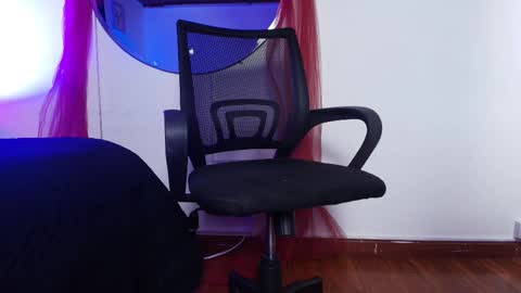 Alisse online show from February 14, 12:40 pm