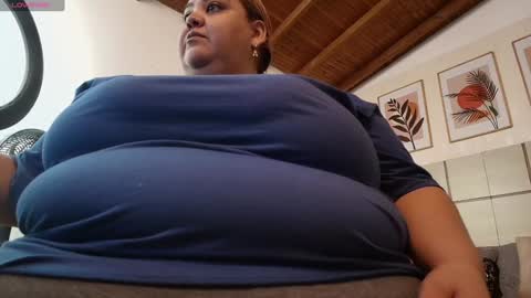 Snapshot of alisson_am chatting on February 6, 11:31 am Alisson online show from February 6, 11:31 am