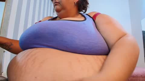 Snapshot of alisson_am chatting on December 19, 8:34 pm Alisson online show from December 19, 8:34 pm