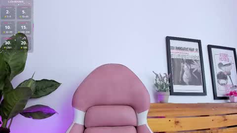 Alisson  online show from October 11, 9:28 pm