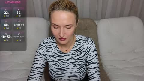 alisssarose online show from December 5, 4:34 pm