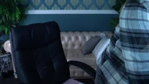 alissyagrayy online show from April 21, 5:58 am
