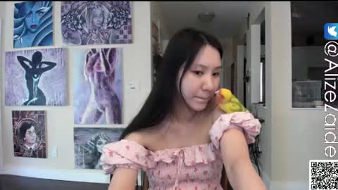 Alize Zaide online show from June 19, 9:07 pm