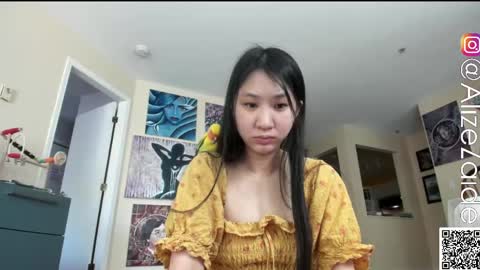 Alize Zaide online show from May 7, 9:18 pm