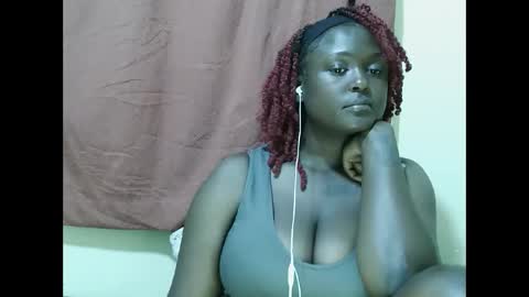 Snapshot of allie_quin chatting on September 10, 1:38 am Allie online show from September 10, 1:38 am