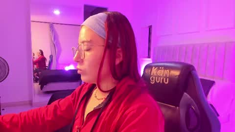 ALLISON online show from July 19, 3:31 am