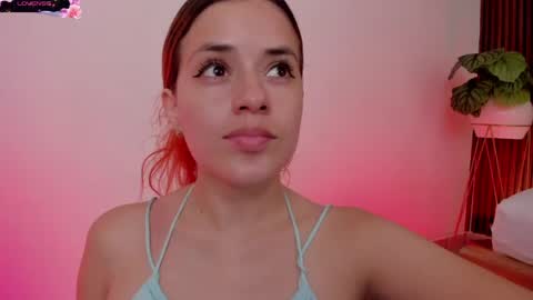 A L L I S S online show from April 27, 11:24 pm