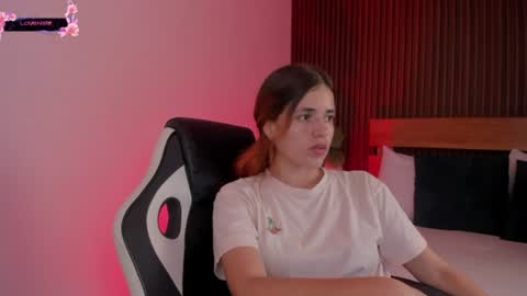 A L L I S S online show from July 30, 9:37 pm