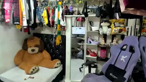 allsson_miller online show from September 16, 6:49 pm