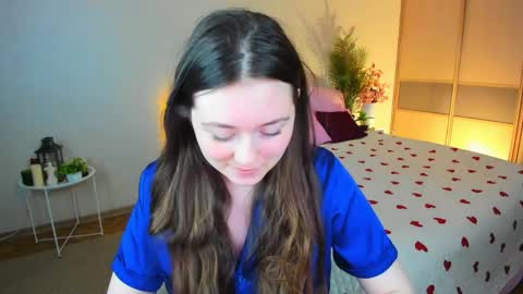 alluringeyess online show from May 14, 5:08 pm