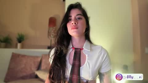 Ally  online show from November 28, 4:15 am