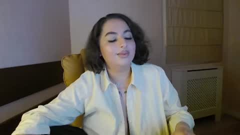         online show from June 12, 6:38 pm