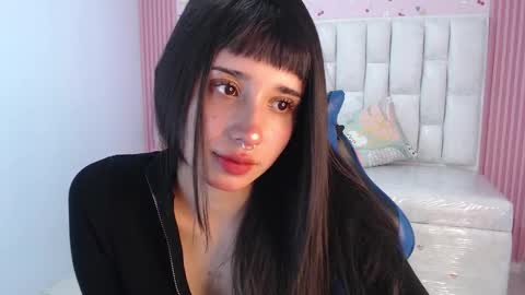Snapshot of allyssa_bellini_s chatting on September 13, 3:36 am Allysa online show from September 13, 3:36 am