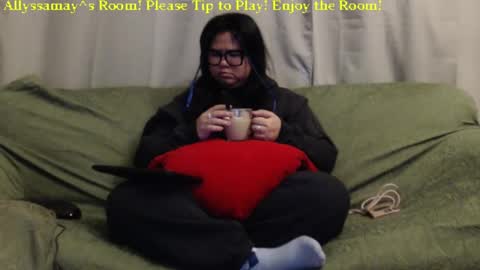 Snapshot of allyssamay chatting on January 13, 3:23 am Allyssamay online show from January 13, 3:23 am