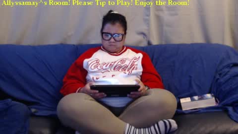 Snapshot of allyssamay chatting on March 6, 5:46 am Allyssamay online show from March 6, 5:46 am