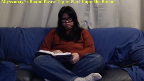 Snapshot of allyssamay chatting on March 3, 3:38 am Allyssamay online show from March 3, 3:38 am