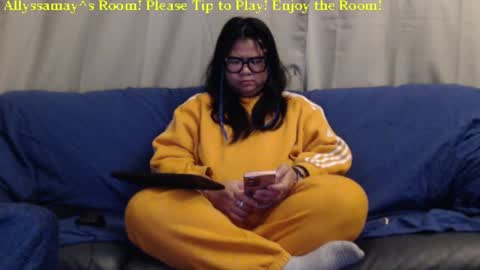 Snapshot of allyssamay chatting on January 22, 3:20 am Allyssamay online show from January 22, 3:20 am