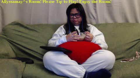 Snapshot of allyssamay chatting on January 18, 3:20 am Allyssamay online show from January 18, 3:20 am