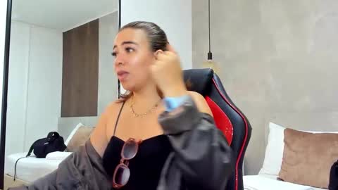 ALMA FENIX  online show from October 22, 12:32 pm