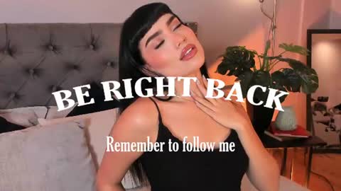 Mia online show from June 14, 12:52 am