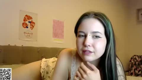 Lina online show from September 18, 3:43 pm