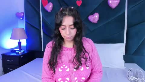 AlondraMendez online show from February 18, 4:48 am