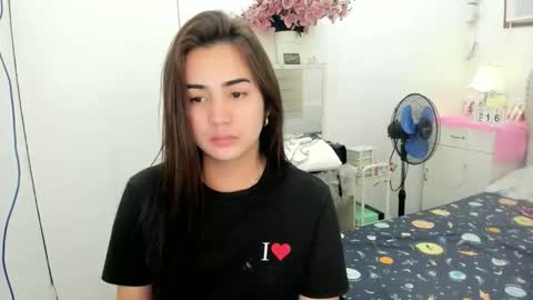 alovelydollnica online show from February 16, 11:54 am