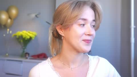 Amelia NEXT STREAM  online show from May 5, 2:09 pm