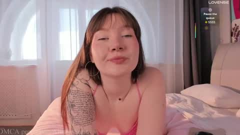 Lilu online show from April 24, 5:32 am