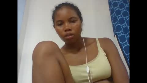 alydie7 online show from April 26, 5:21 pm