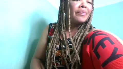 alypierette online show from July 24, 7:50 am