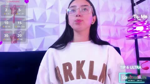 sopie online show from December 28, 11:09 am