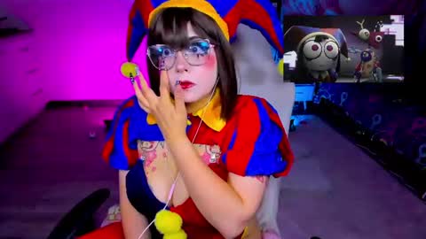  . Monday to Saturday at 10pm and 6am Colombia time online show from June 20, 2:48 am