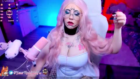  . Monday to Saturday at 10pm and 6am Colombia time online show from January 10, 3:55 am